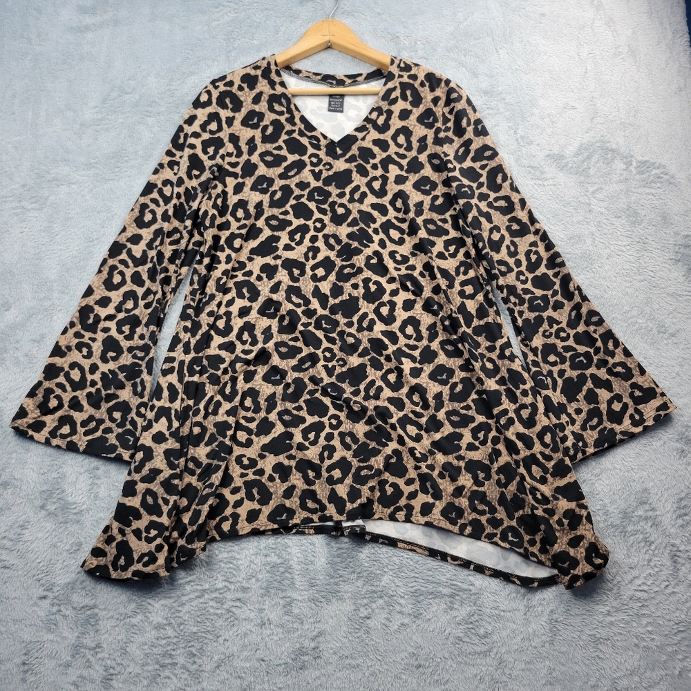 Lildy Women Pocket Tunic Size S-M Animal Print Pullover Stretch Flared